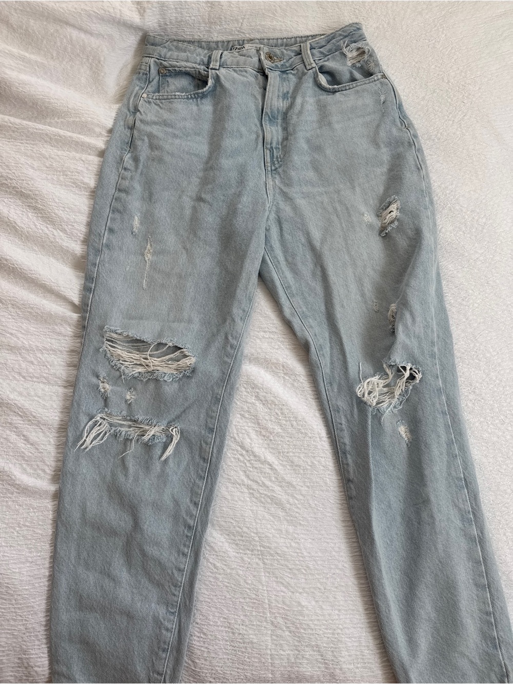 Zara Light Blue Distressed Boyfriend Jeans (Women’s)